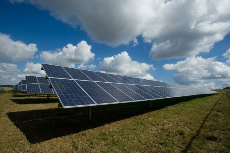 Solar-farm-representative-image-only-scaled-1-980x652